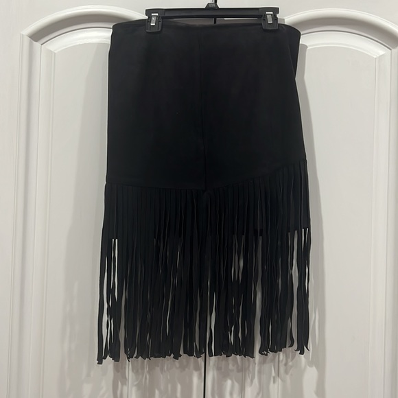 Sam Edelman Black Faux Suede Fringe Skirt- 0 - Picture 4 of 7